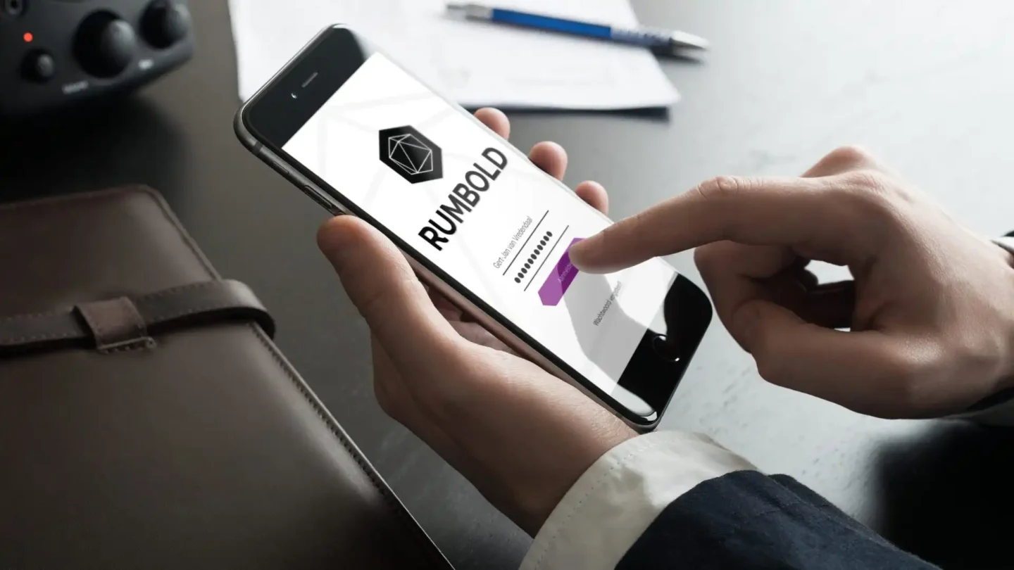 Smartphone met de Rumbold app