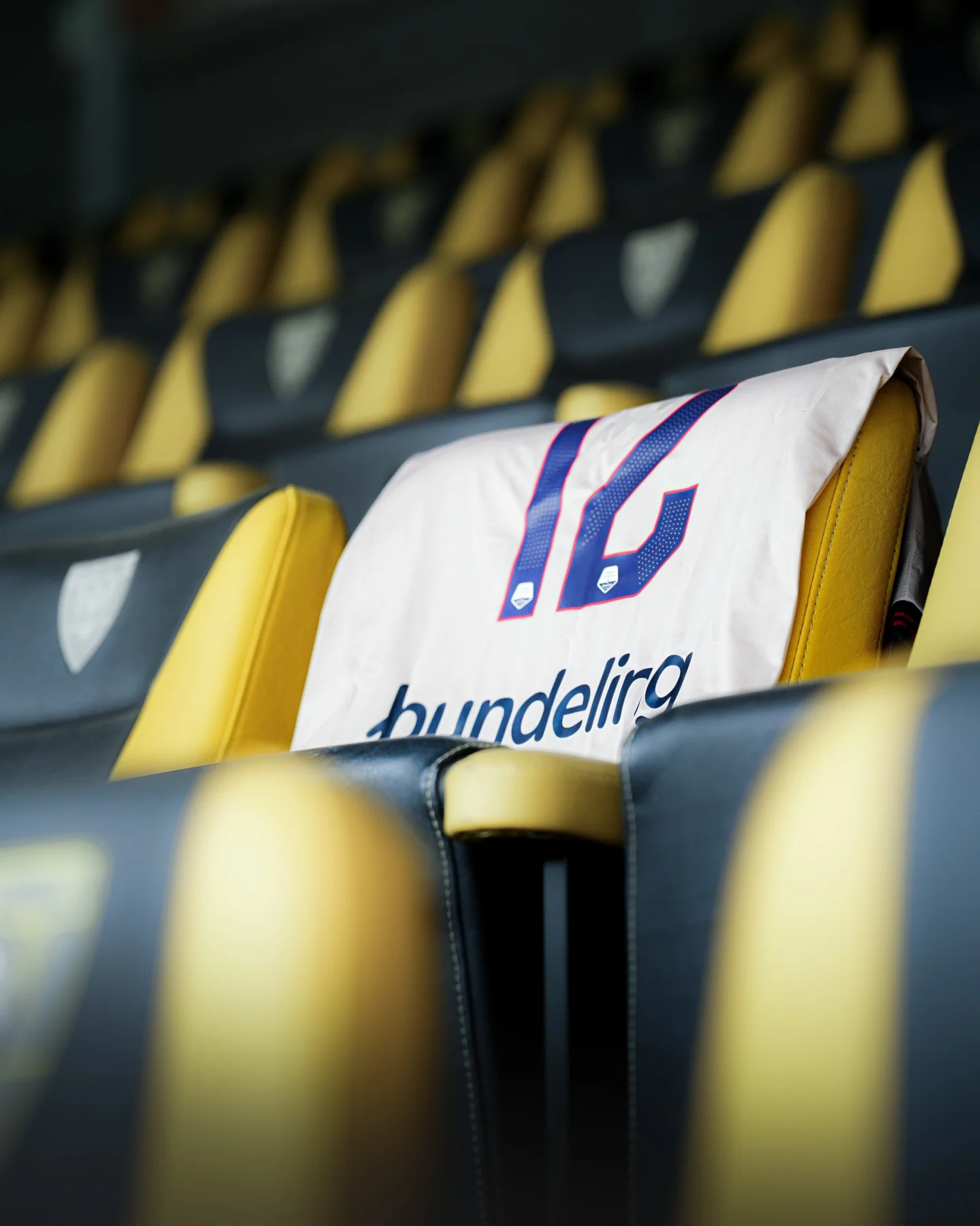 VVV-Shirtsponsor